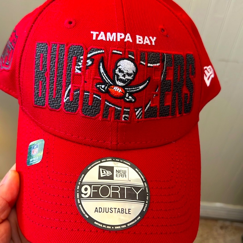 NEW Buccaneers Hat